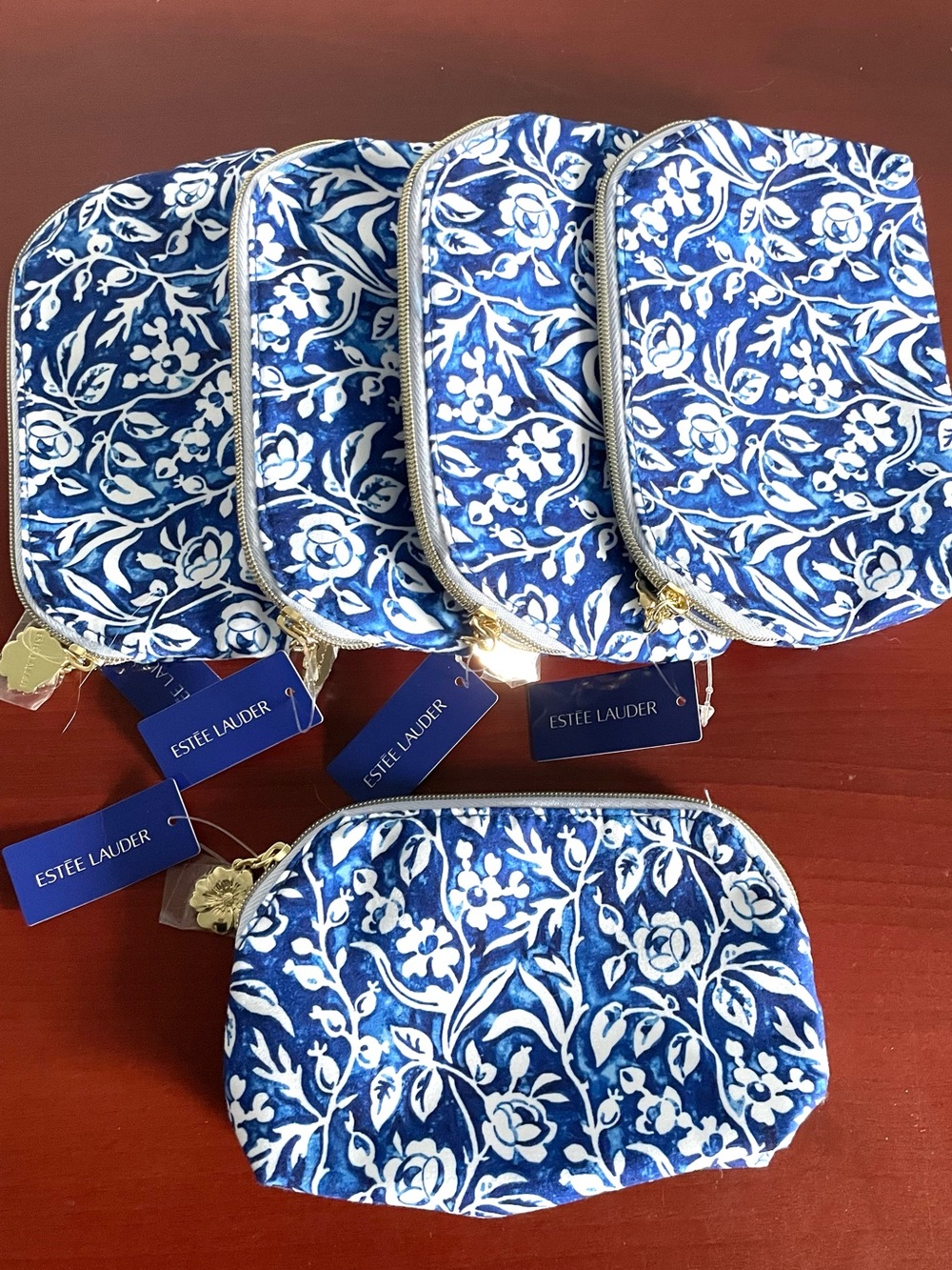 5/$20 Estee Lauder Blue and White Floral Cosmetic Pouch Set